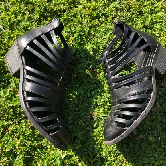 BLACK STRAPPY CUTOUT BOOTS - Picture 2 of 4